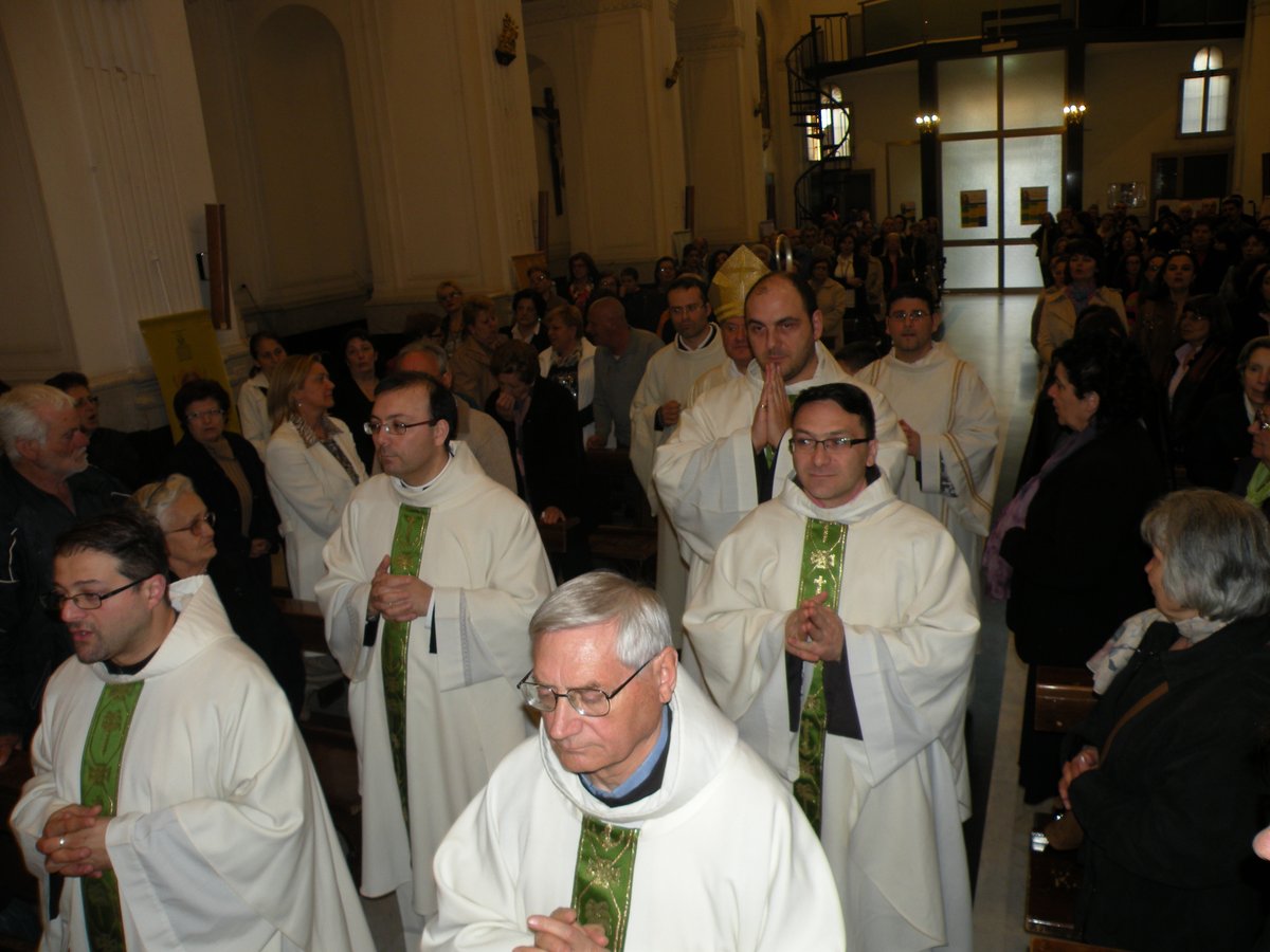 18-04-2013-messa-processione-eucaristica-00025.JPG