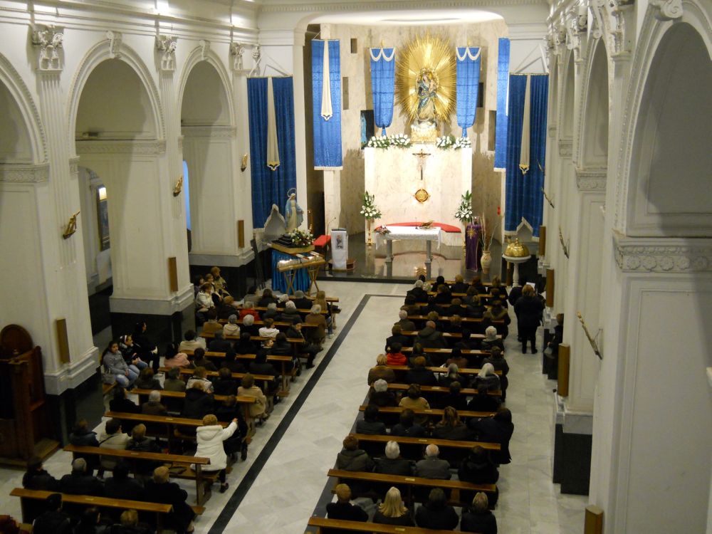 8-12-2011-messa-processione-011
