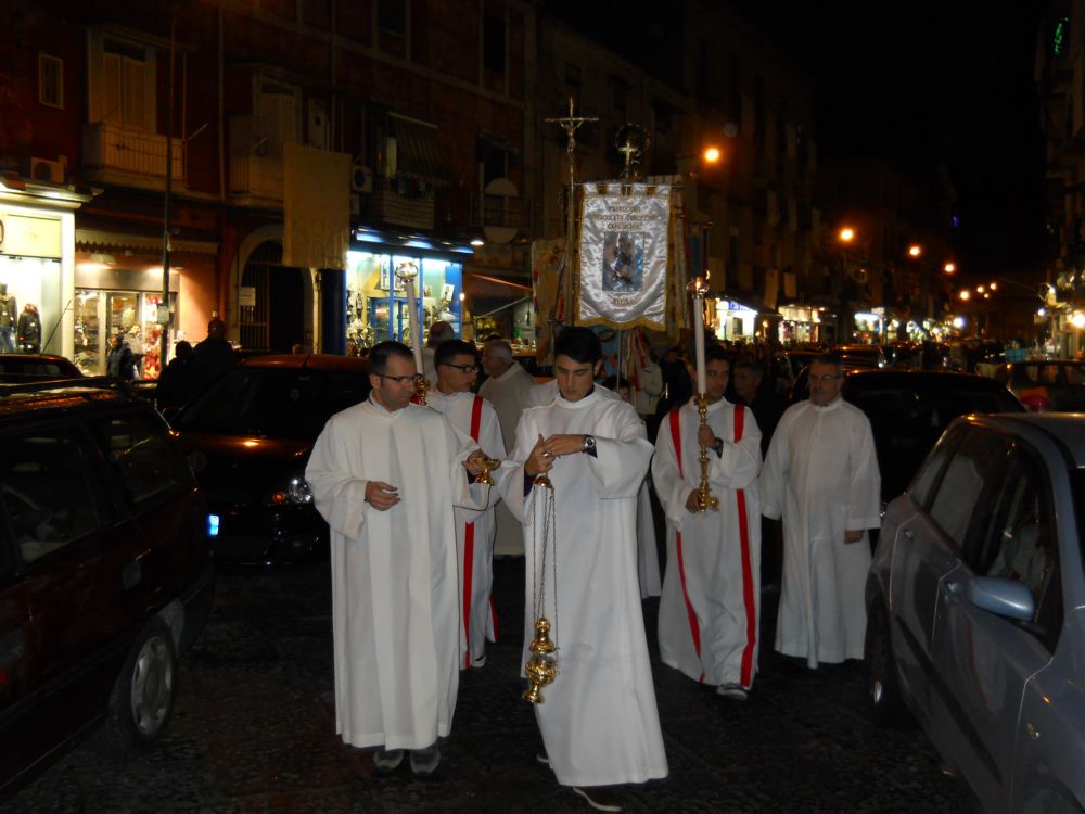 8-12-2011-messa-processione-094