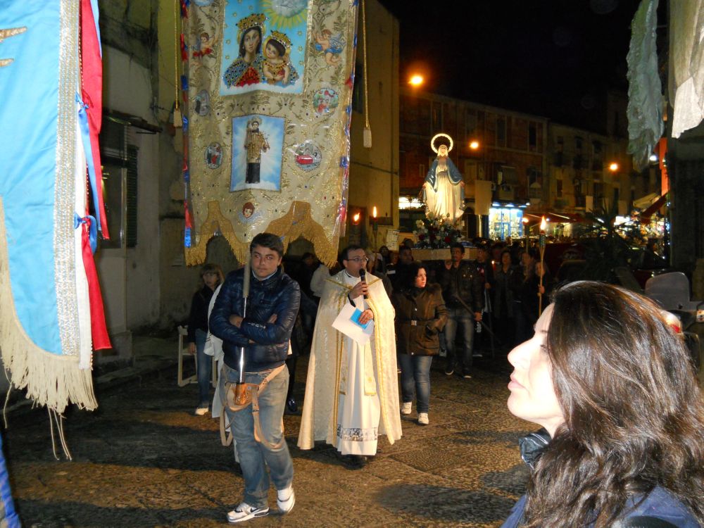 8-12-2011-messa-processione-101