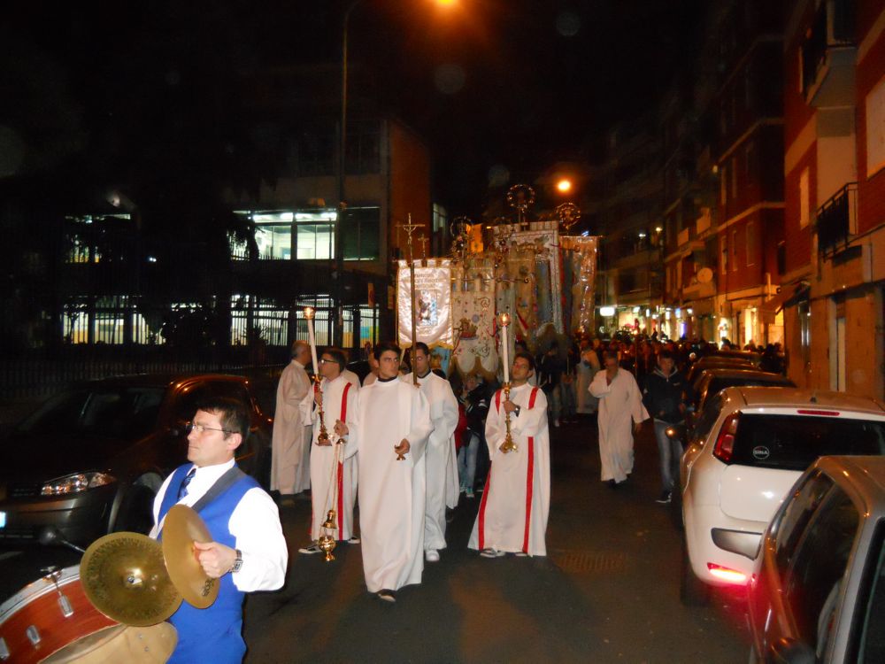 8-12-2011-messa-processione-125
