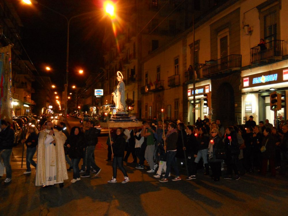 8-12-2011-messa-processione-159