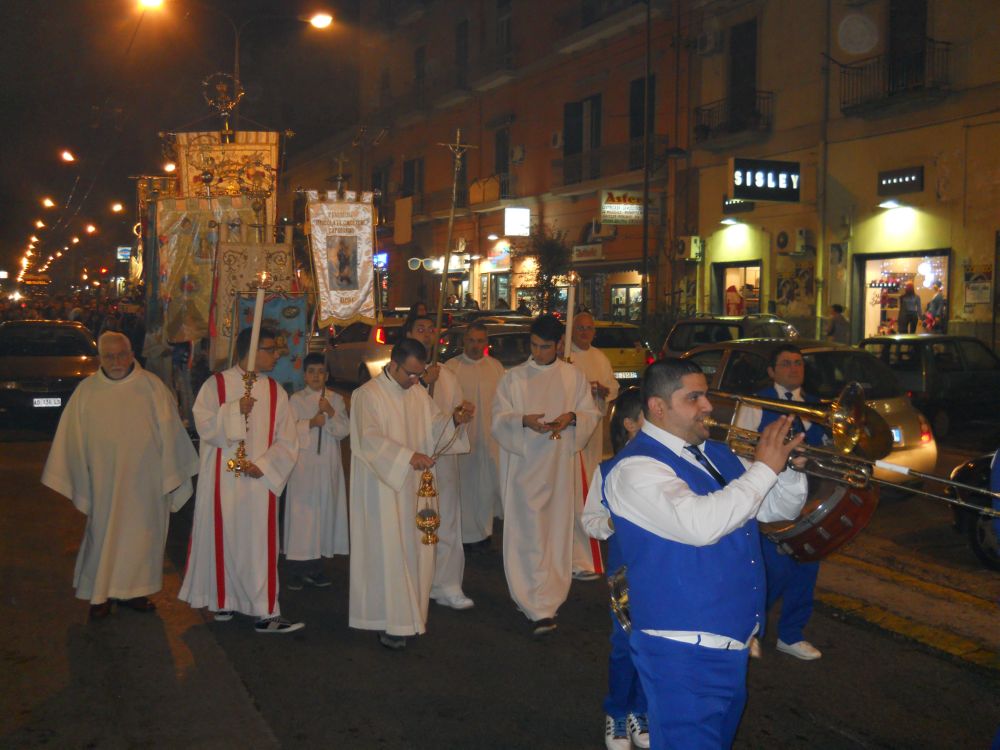 8-12-2011-messa-processione-164