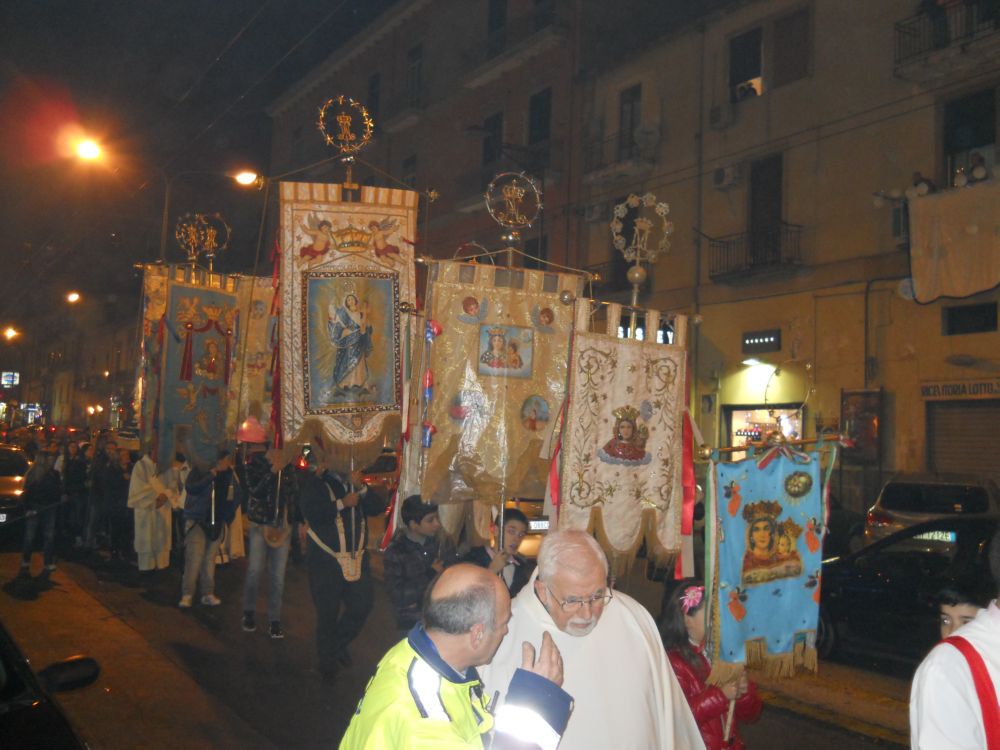 8-12-2011-messa-processione-165