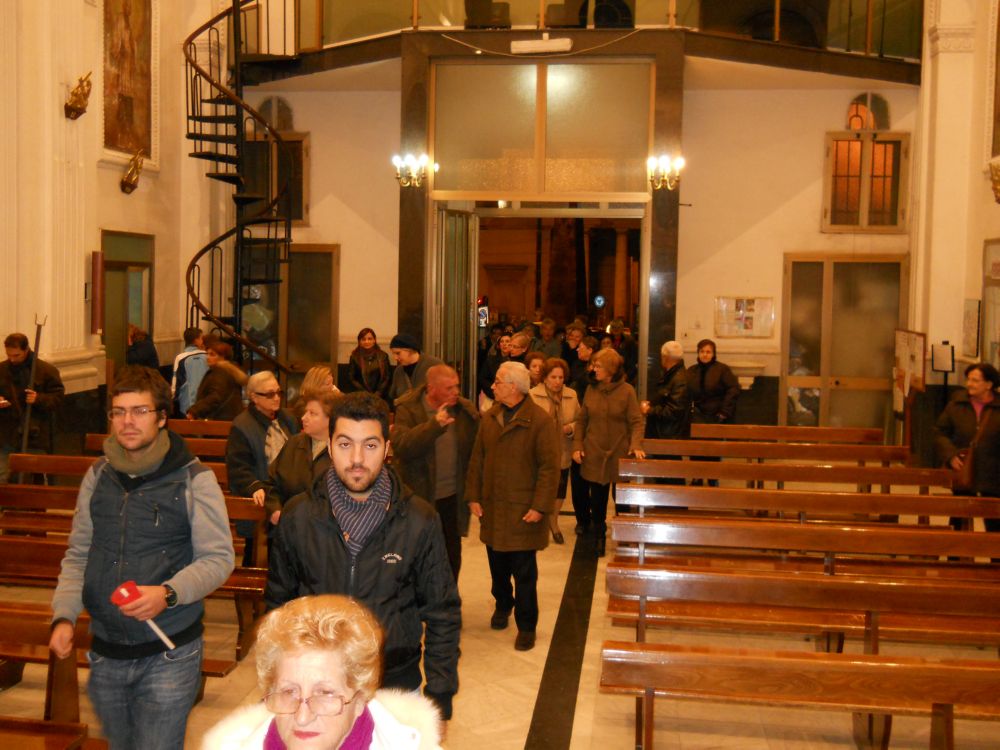 8-12-2011-messa-processione-191