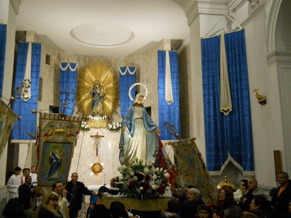 8-12-2011-messa-processione-199