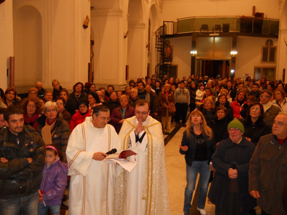 8-12-2011-messa-processione-207