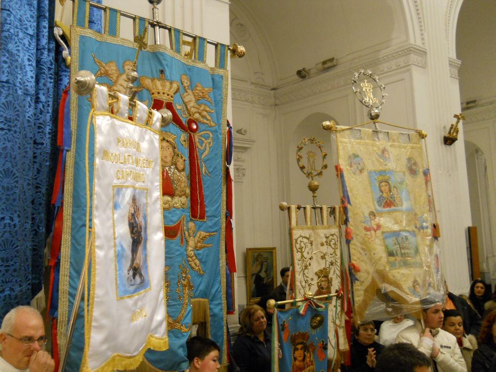 8-12-2011-messa-processione-218