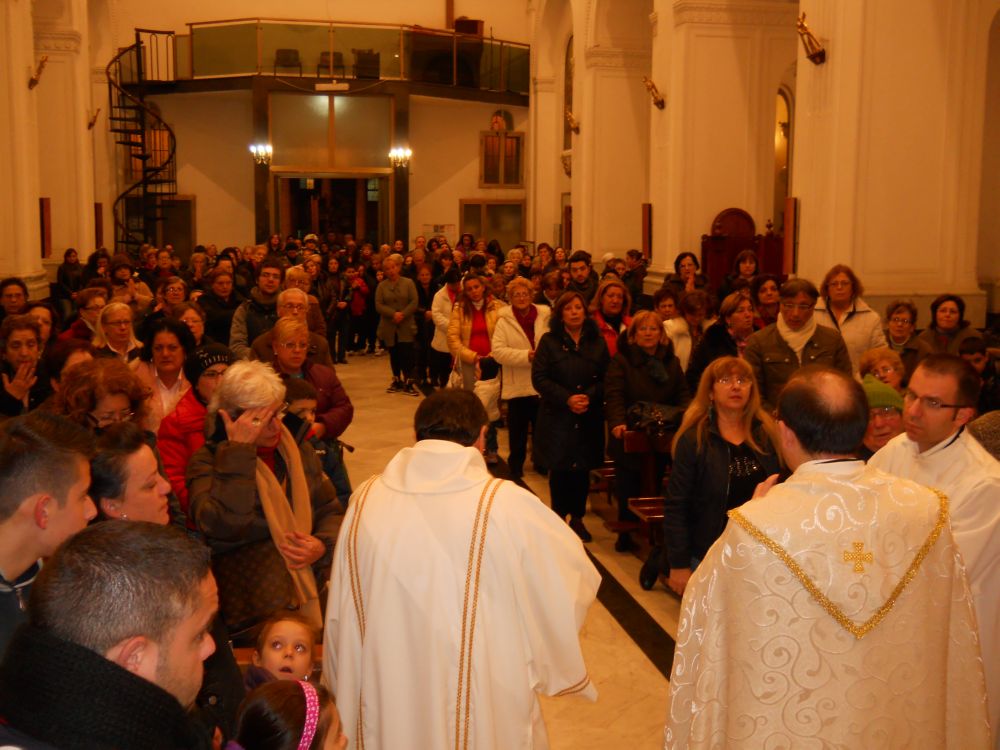 8-12-2011-messa-processione-223